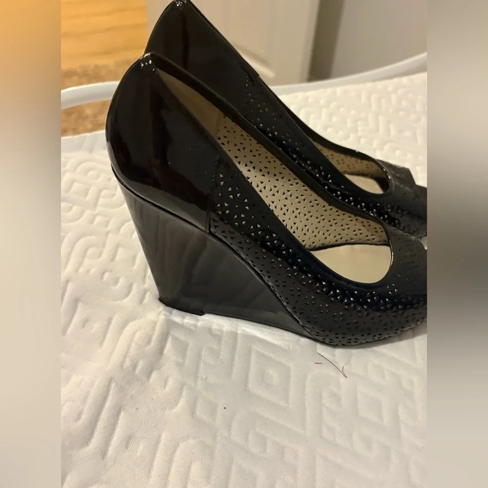 Nine West small scuffs